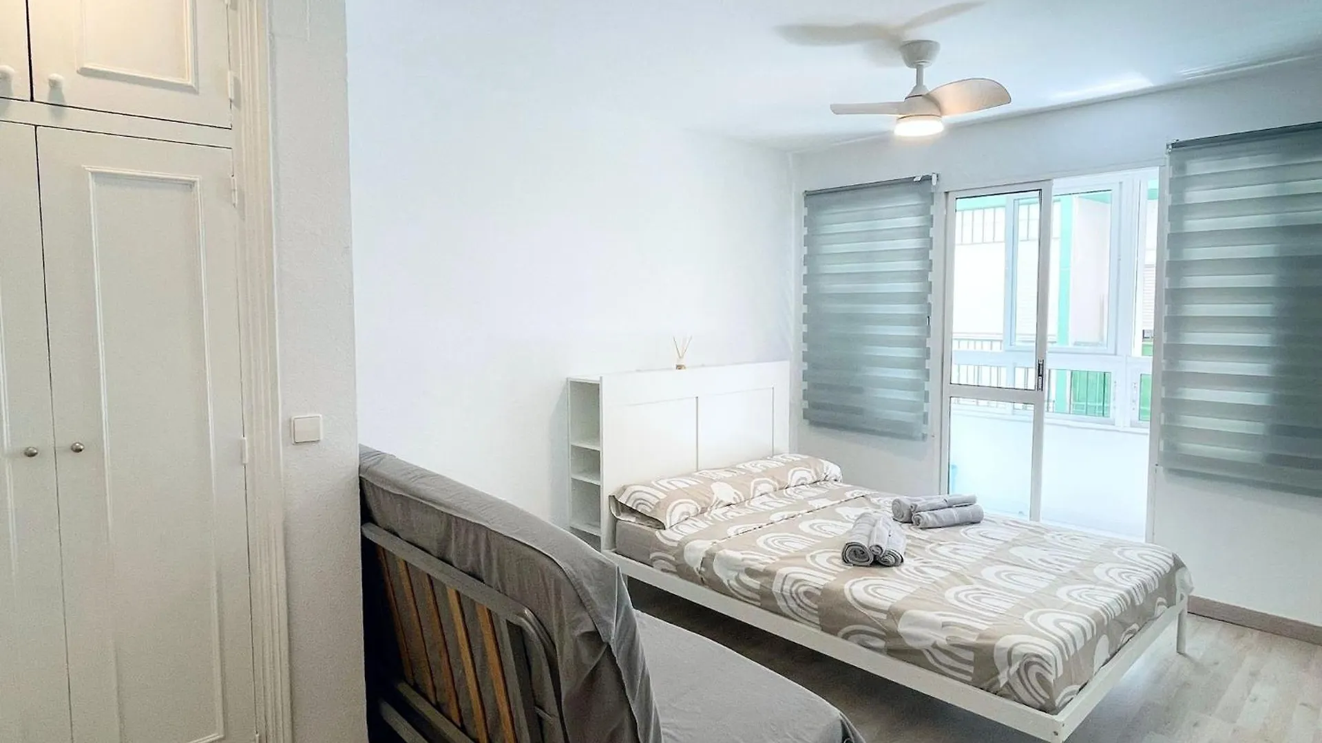Apartment Estudio En El Centro De Torremolinos By Bebalmy